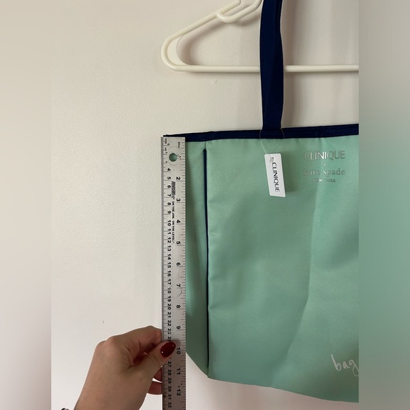 NWT Kate Spade Clinique Shopping Shoulder Travel Tote Bag Purse Bag of Tricks Ad - Picture 6 of 10